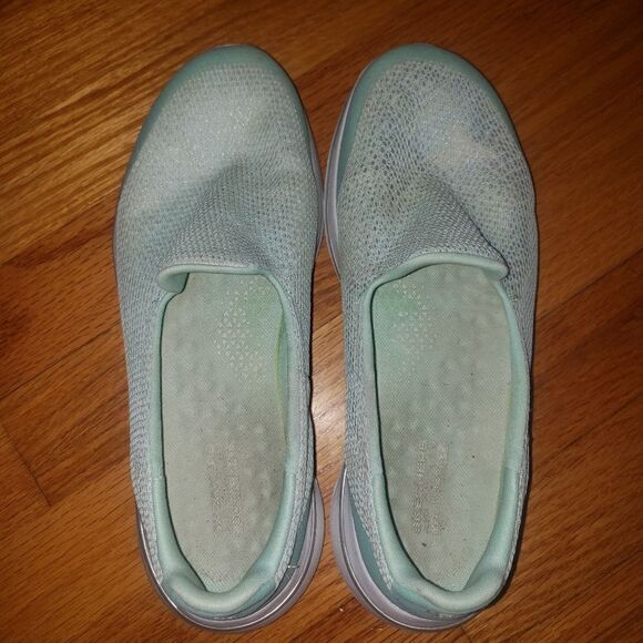 Skechers mint green Slip-On Flats - Picture 5 of 7